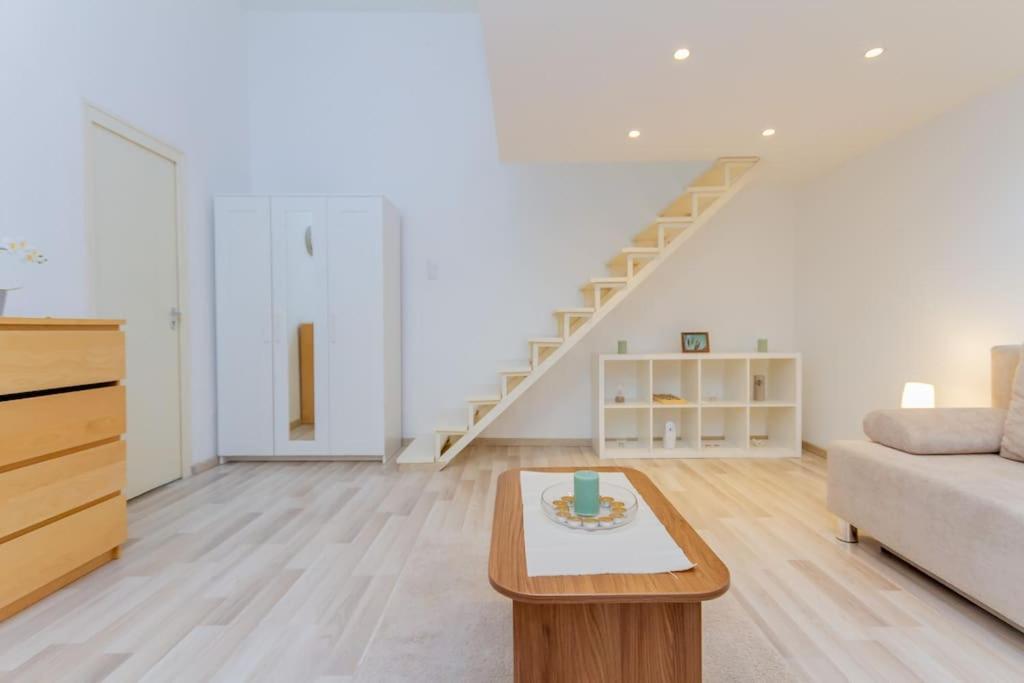 부다페스트 Cozy Nest By The Andrassy Avenue 아파트 외부 사진